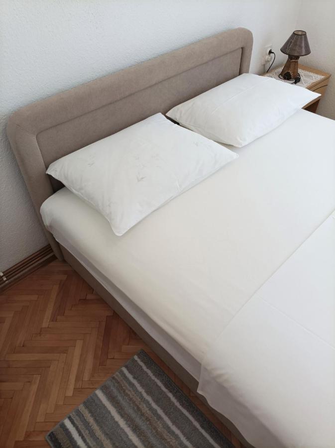 סנג' Apartment And Rooms Markovic מראה חיצוני תמונה