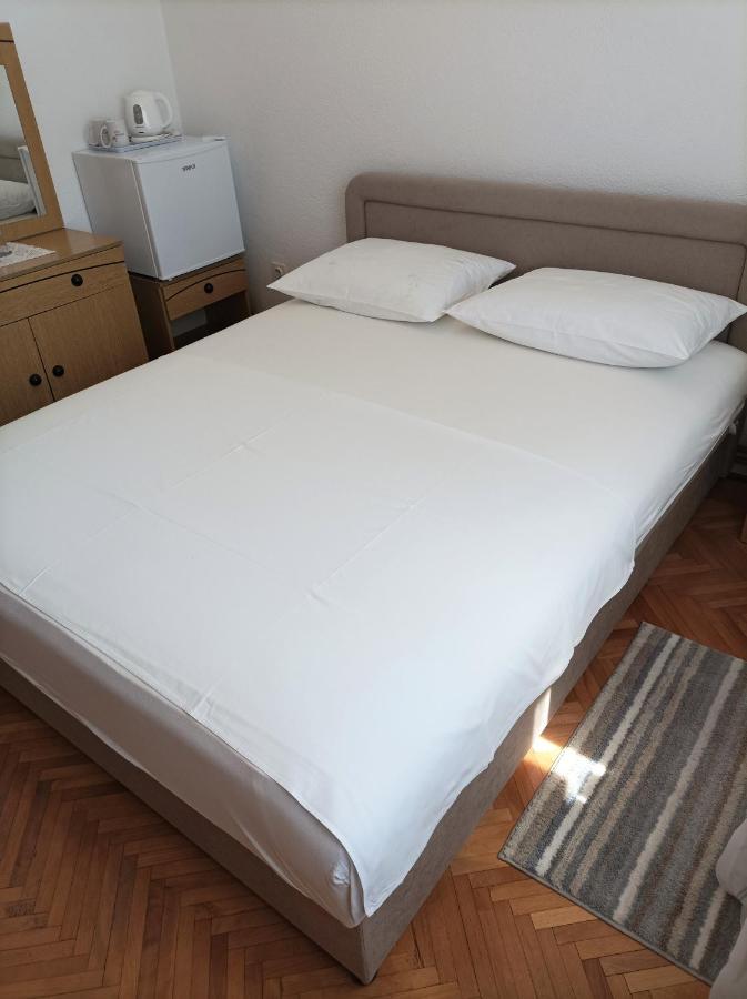 סנג' Apartment And Rooms Markovic מראה חיצוני תמונה