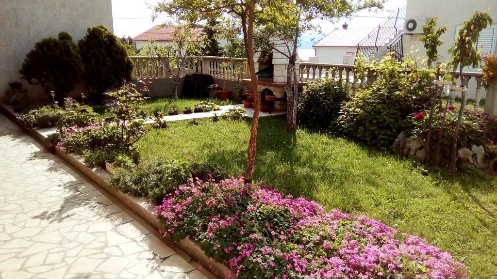 סנג' Apartment And Rooms Markovic מראה חיצוני תמונה