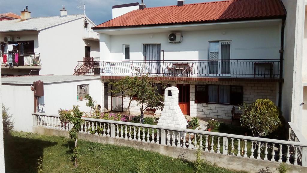 סנג' Apartment And Rooms Markovic מראה חיצוני תמונה