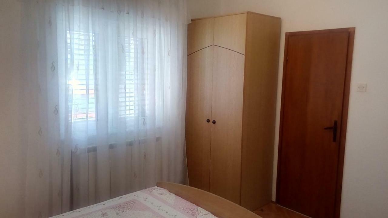 סנג' Apartment And Rooms Markovic מראה חיצוני תמונה