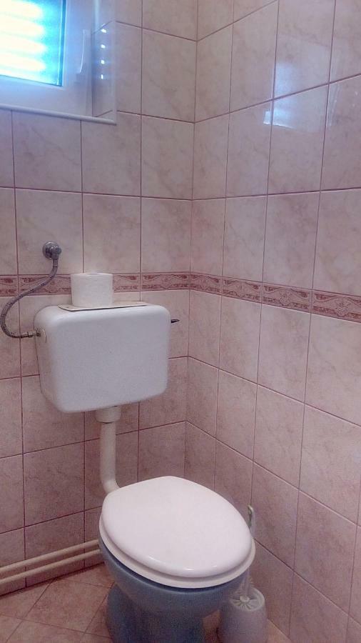 סנג' Apartment And Rooms Markovic מראה חיצוני תמונה